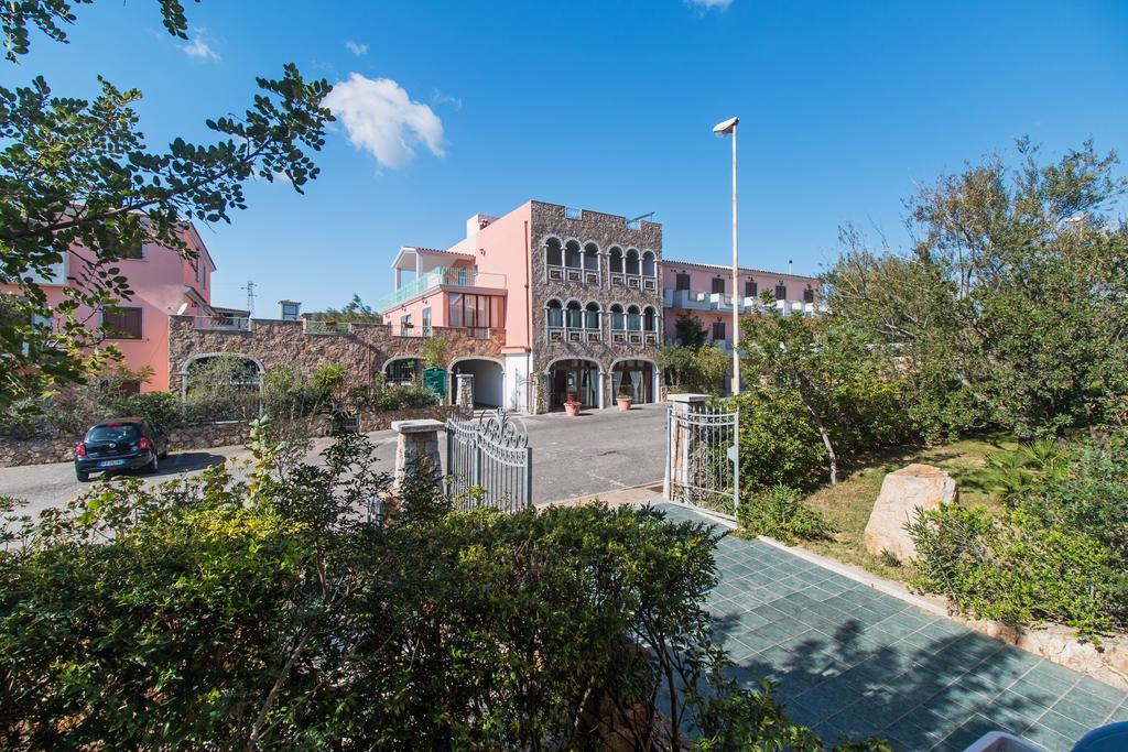 Albergo Residenziale Gli Ontani Cala Liberotto Buitenkant foto