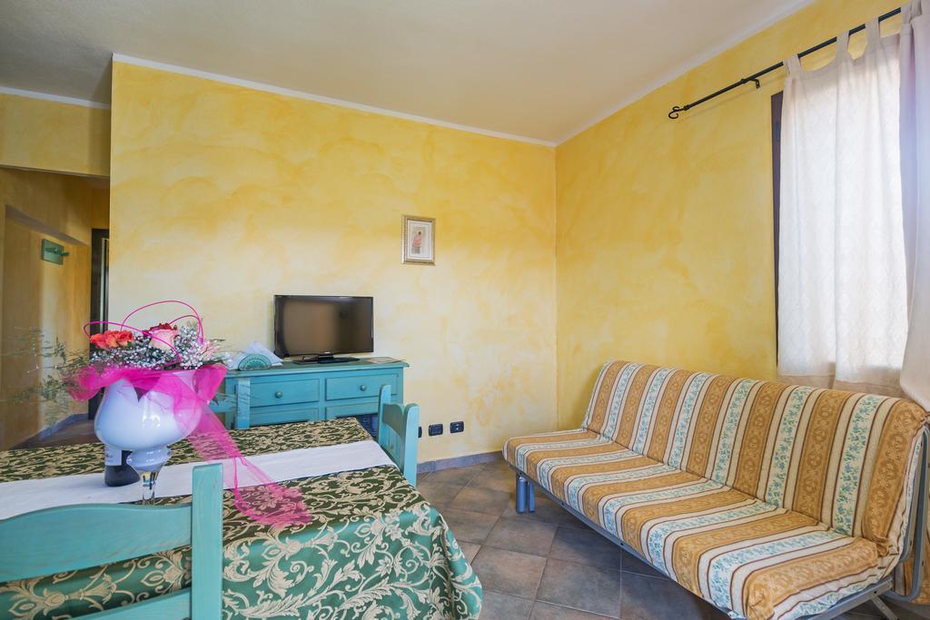 Albergo Residenziale Gli Ontani Cala Liberotto Buitenkant foto