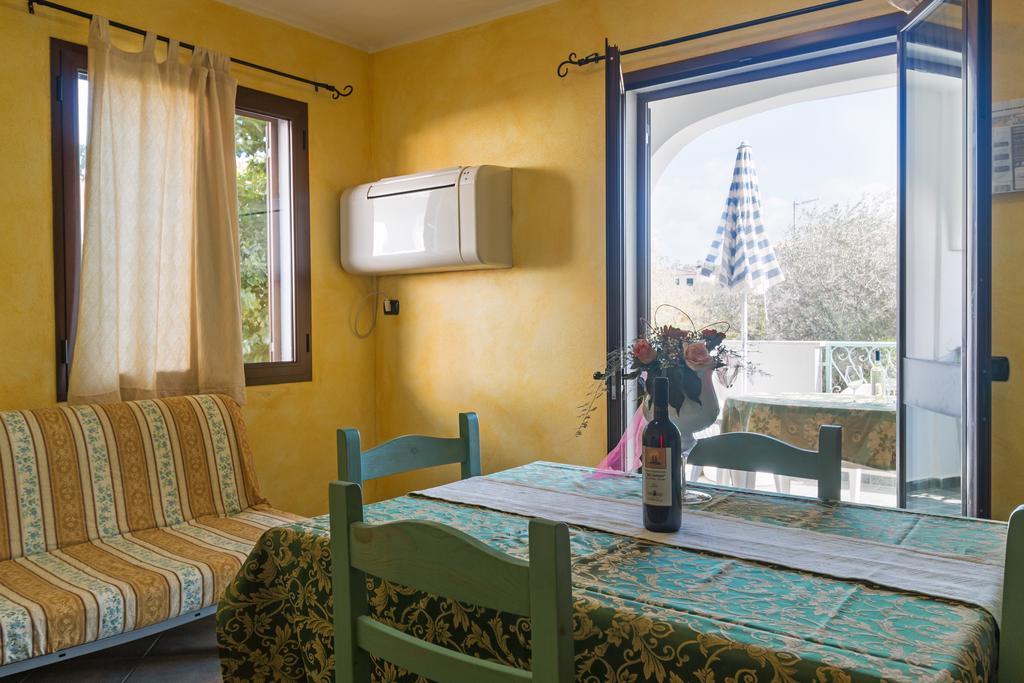 Albergo Residenziale Gli Ontani Cala Liberotto Buitenkant foto
