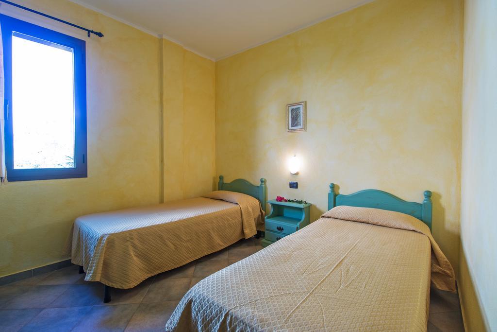 Albergo Residenziale Gli Ontani Cala Liberotto Buitenkant foto