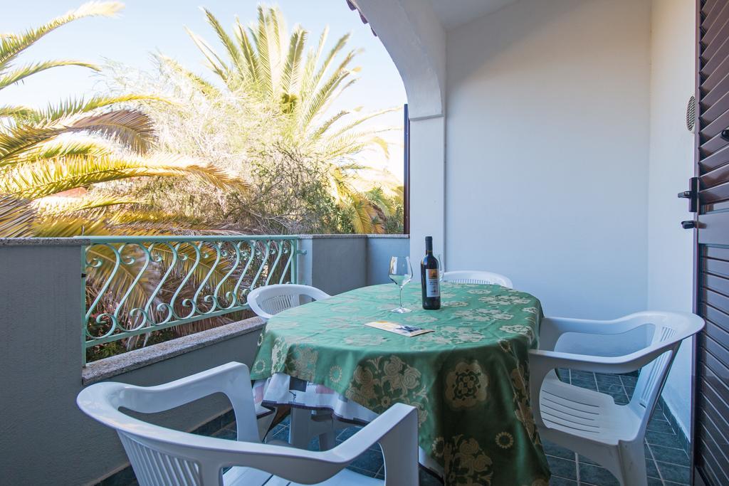 Albergo Residenziale Gli Ontani Cala Liberotto Buitenkant foto