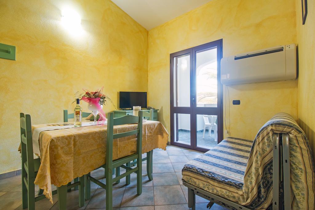 Albergo Residenziale Gli Ontani Cala Liberotto Buitenkant foto
