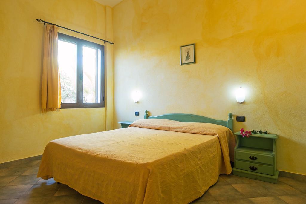 Albergo Residenziale Gli Ontani Cala Liberotto Buitenkant foto