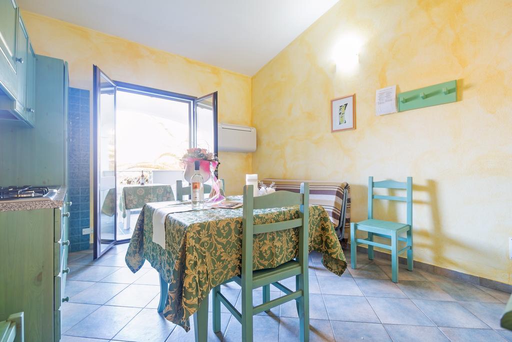Albergo Residenziale Gli Ontani Cala Liberotto Buitenkant foto