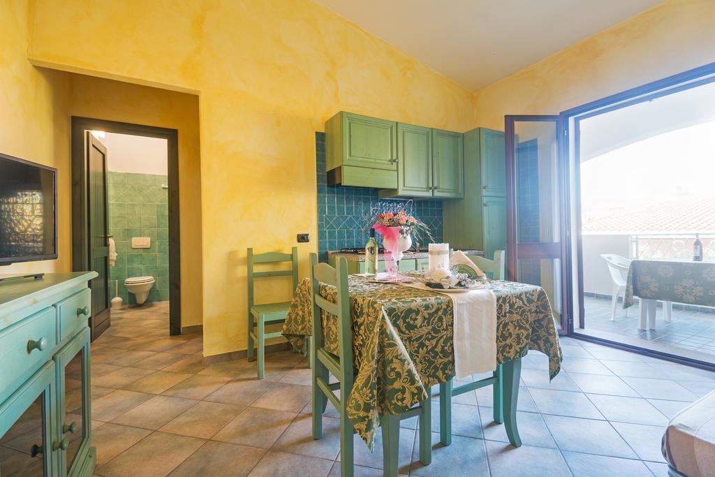 Albergo Residenziale Gli Ontani Cala Liberotto Buitenkant foto