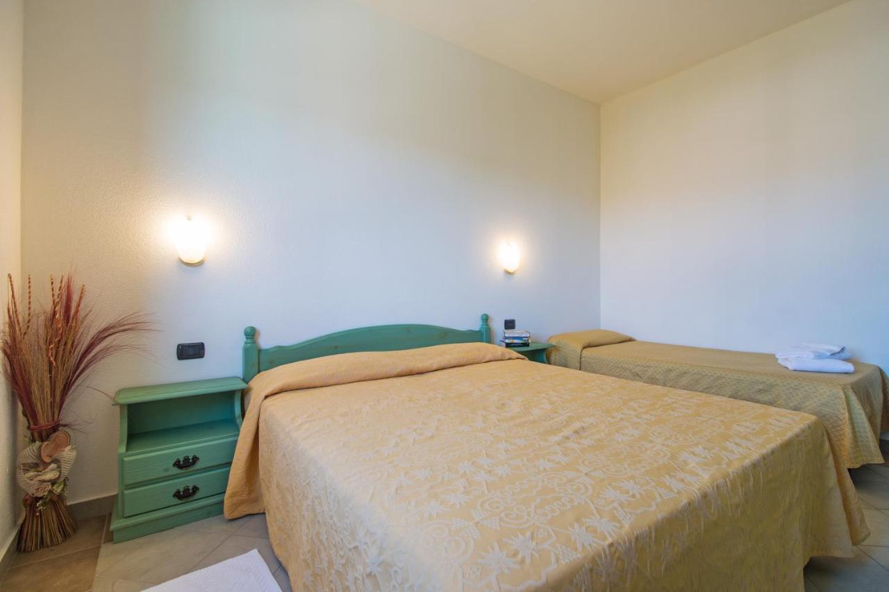 Albergo Residenziale Gli Ontani Cala Liberotto Buitenkant foto